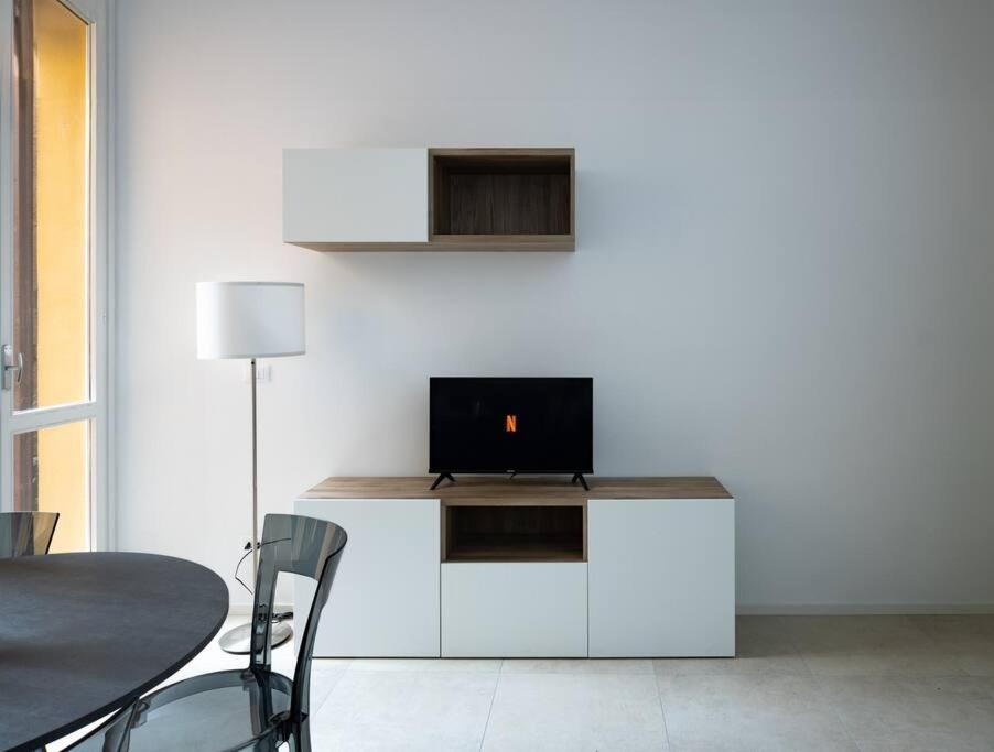 Apartment Isaia - 10 Minutes From Piazza Maggiore Bolonha Exterior foto